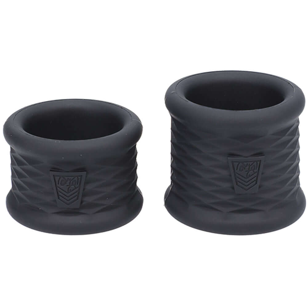 Fort Troff ball stretchers for men, set of 2 black silicone stretch flex trainers with ergonomic design.