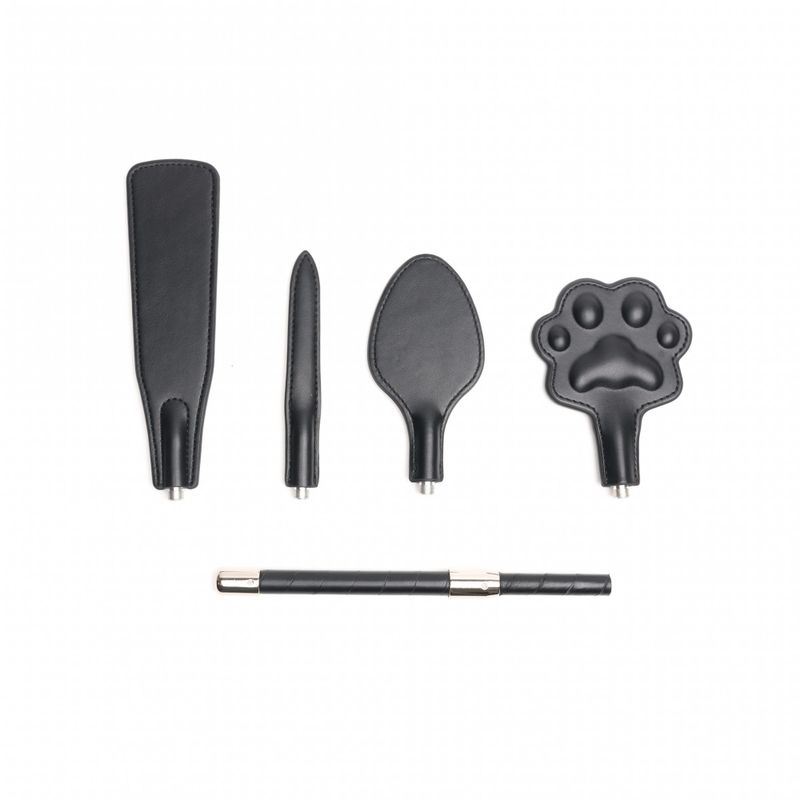 Vegan interchangeable tip crop with four interchangeable tips laid out on a white background.