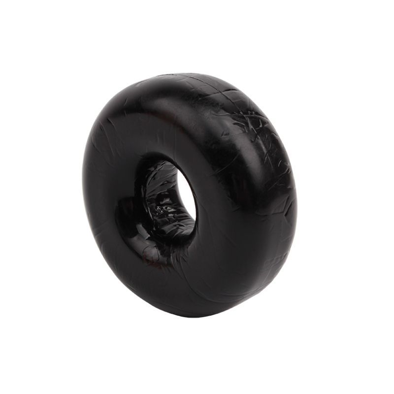 MEGA cock ring black TPE O-ring with 5.9 cm diameter and 1.5 cm inner gap for enhanced girth and bulge.