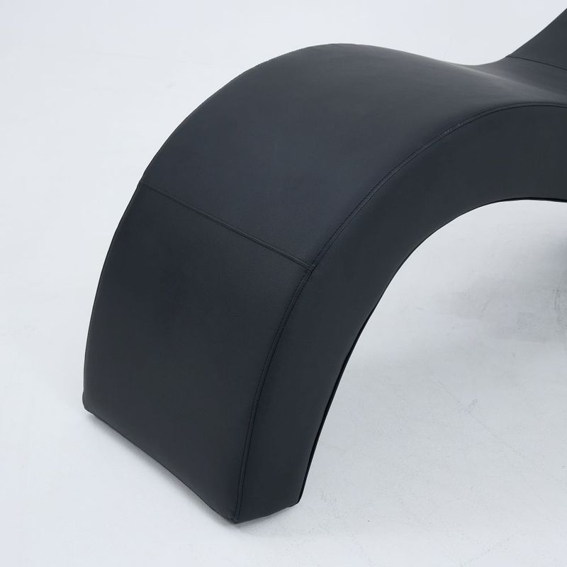 Kama Sutra Halo Arc Love Lounge Black, featuring smooth ergonomic curves for comfort and sensual design.