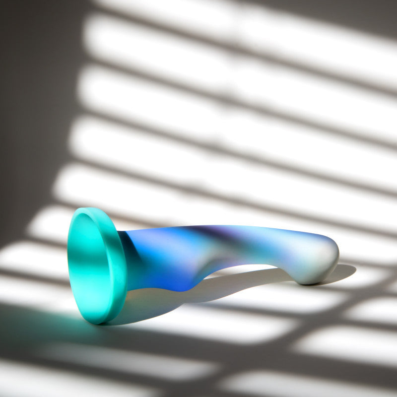 Avant Opal Dreams - Aqua - 15.2 cm Dildo with elegant curves and broad head, perfect for intimate essentials for her.