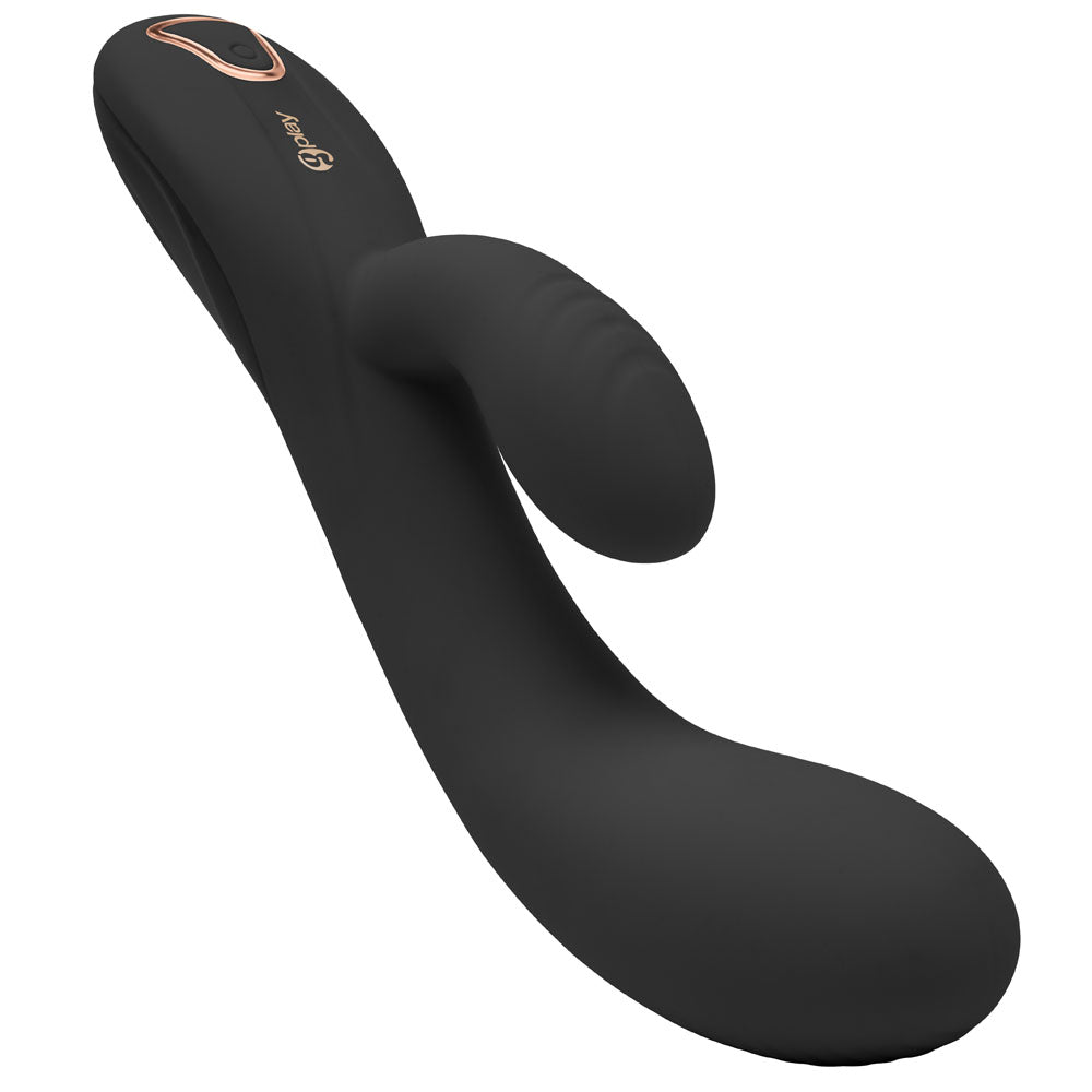 Bodywand G-Play G-Spot Squirt Trainer -  19 cm USB Rechargeable Vibrator, ergonomic design for clitoral and g-spot stimulation.