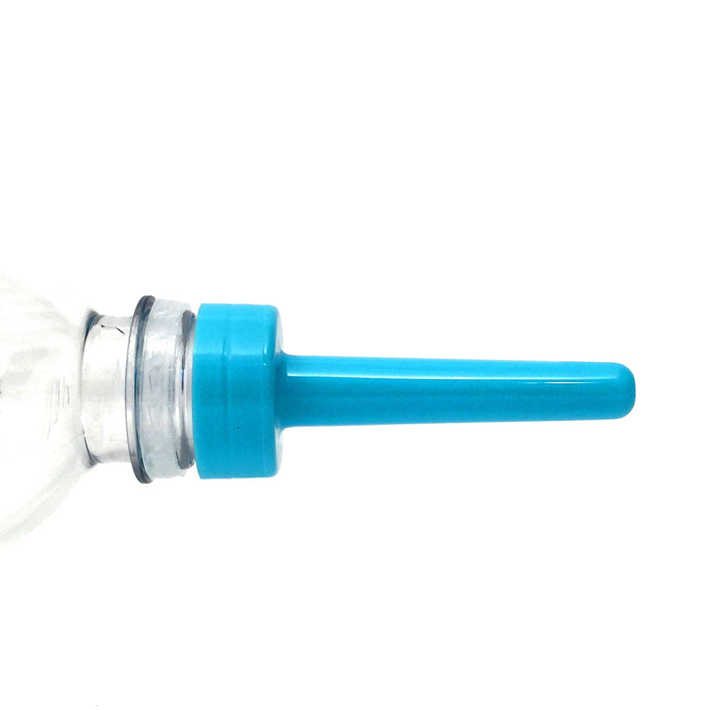Skwert Daisy Douche - Douche Nozzle for Water Bottles close-up with blue nozzle