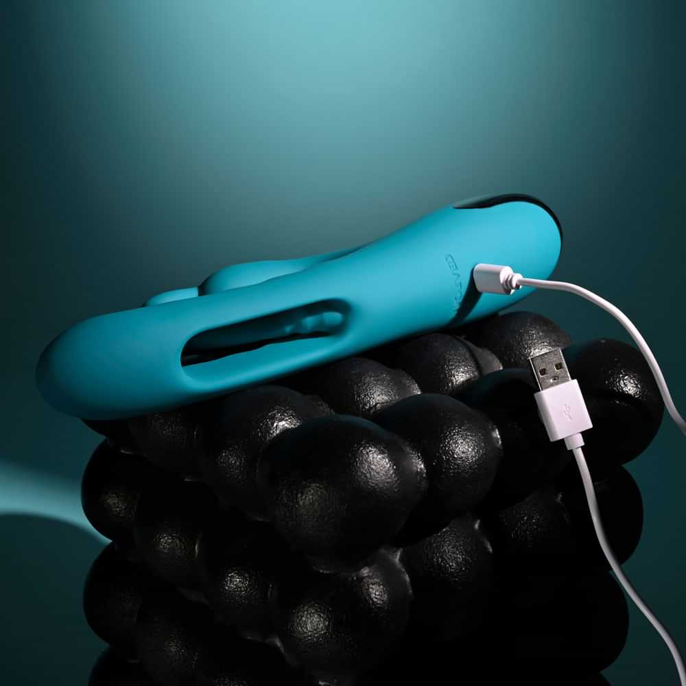 Evolved BUNNY TAPPER -  20 cm USB Rechargeable Rabbit Vibrator with Flicking Shaft