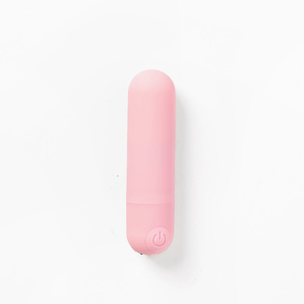 Girls Get Off - Polly - 6.3 cm USB Rechargeable Bullet in soft pink color, intimate essentials for her.