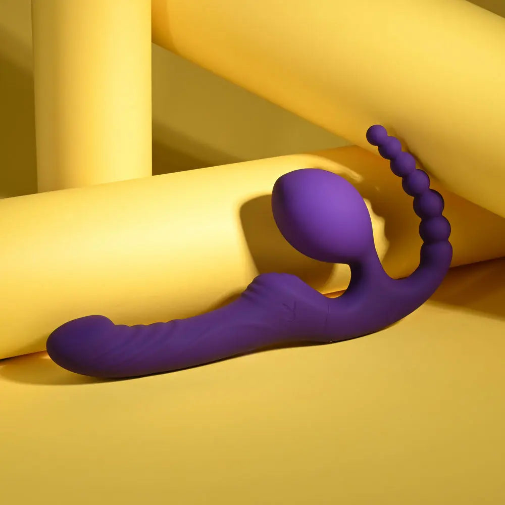 Playboy Pleasure HUG IT OUT -  29 cm USB Rechargeable Strapless Strap-On Playboy Pleasure Discreet Intimate Essentials.