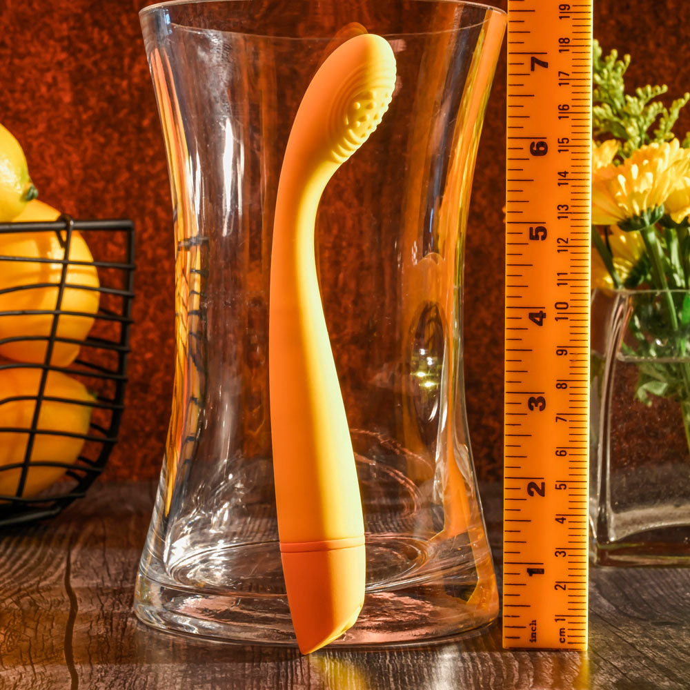 Selopa LEMON SQUEEZE -  18.4 cm USB Rechargeable Vibrator beside a ruler to showcase size and design features.