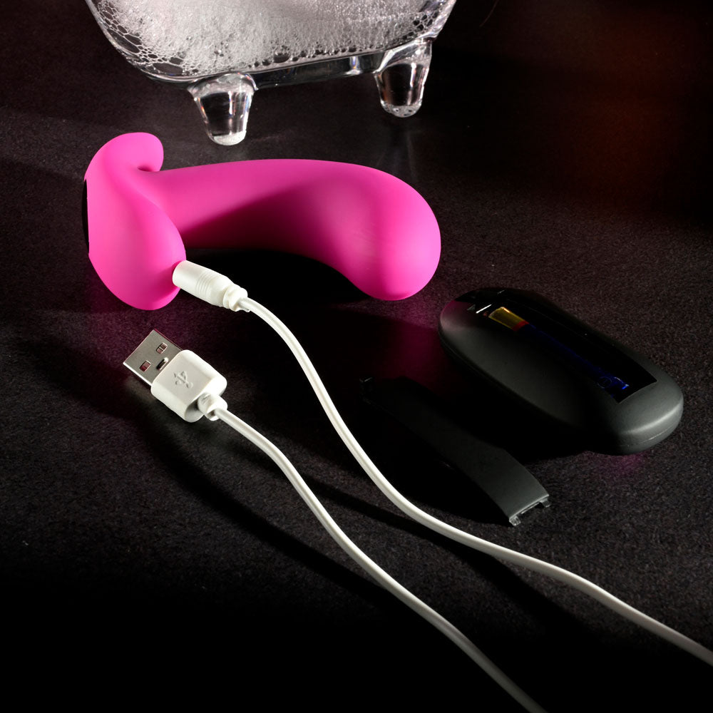 Selopa HOOKING UP -  9.5 cm USB Rechargeable Vibrator with Wireless Remote and USB charging cable.