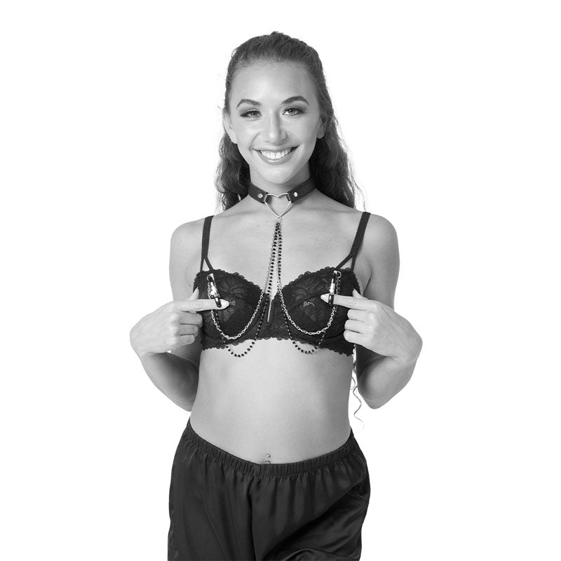 Sex & Mischief Amor Collar with Nipple Clamps - Metal Restraints model showcasing the product, emphasizing intimate essentials for her.