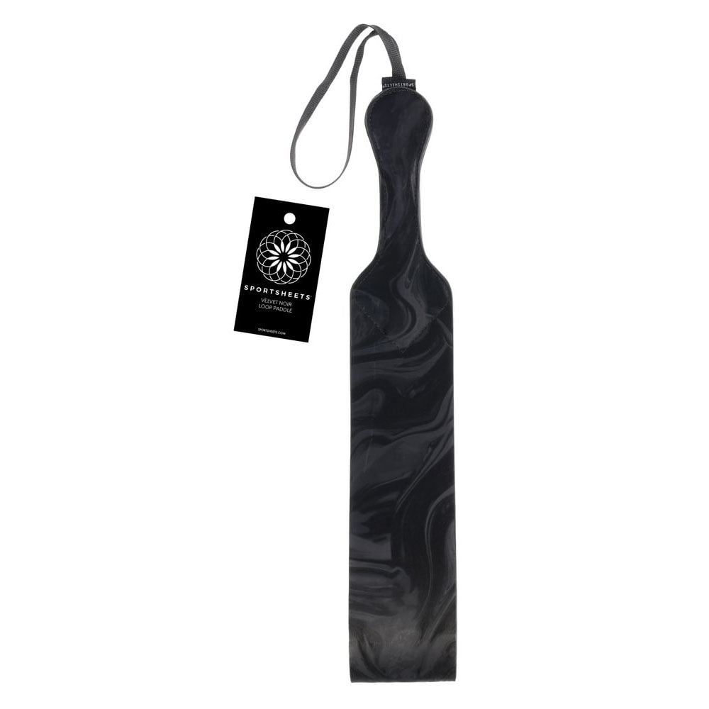 SPORTSHEETS Velvet Noir Loop Paddle - 42 cm Paddle with marbled black design, perfect for sensual play and intimate essentials.