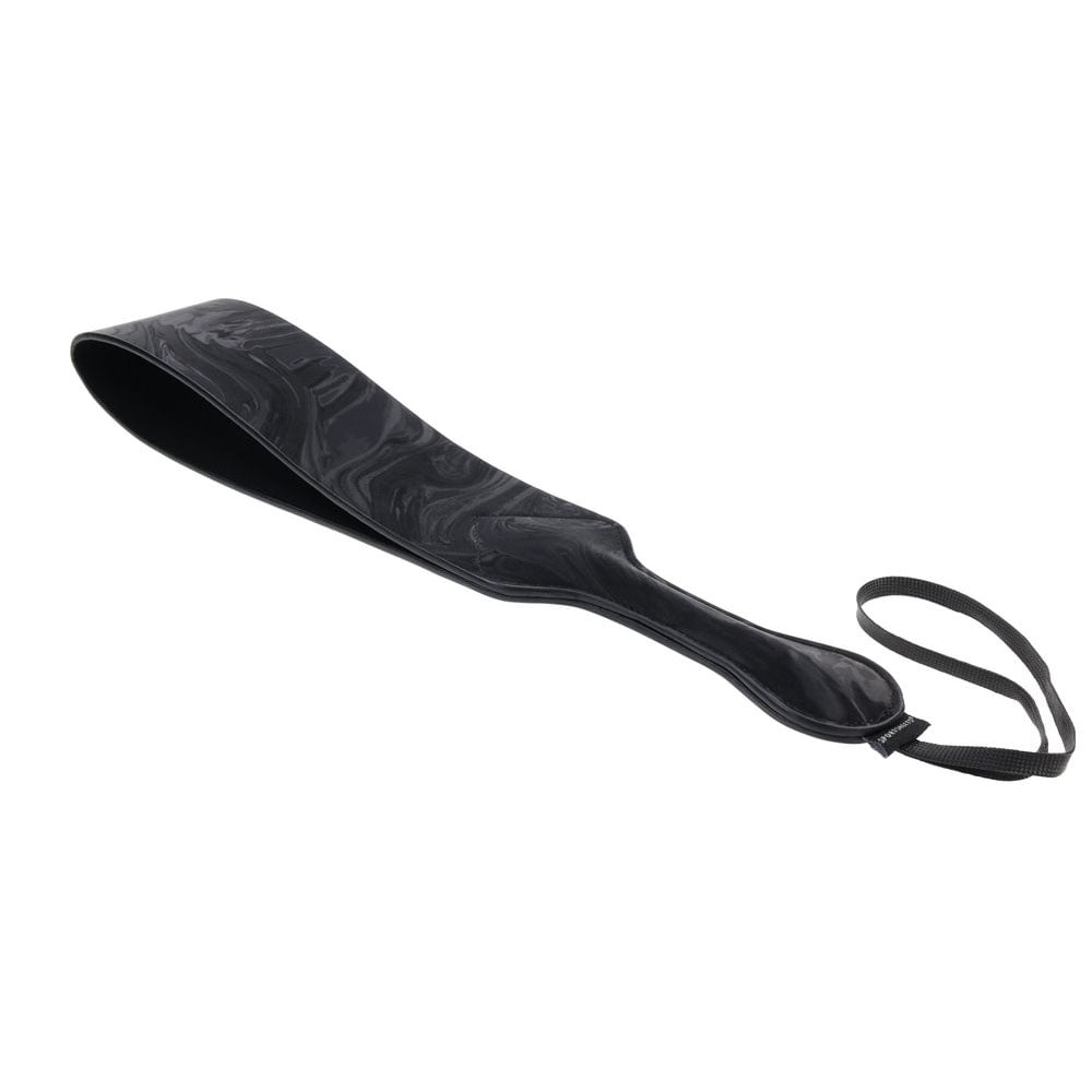 SPORTSHEETS Velvet Noir Loop Paddle - 42 cm Paddle designed for sensual enjoyment and intimate play.