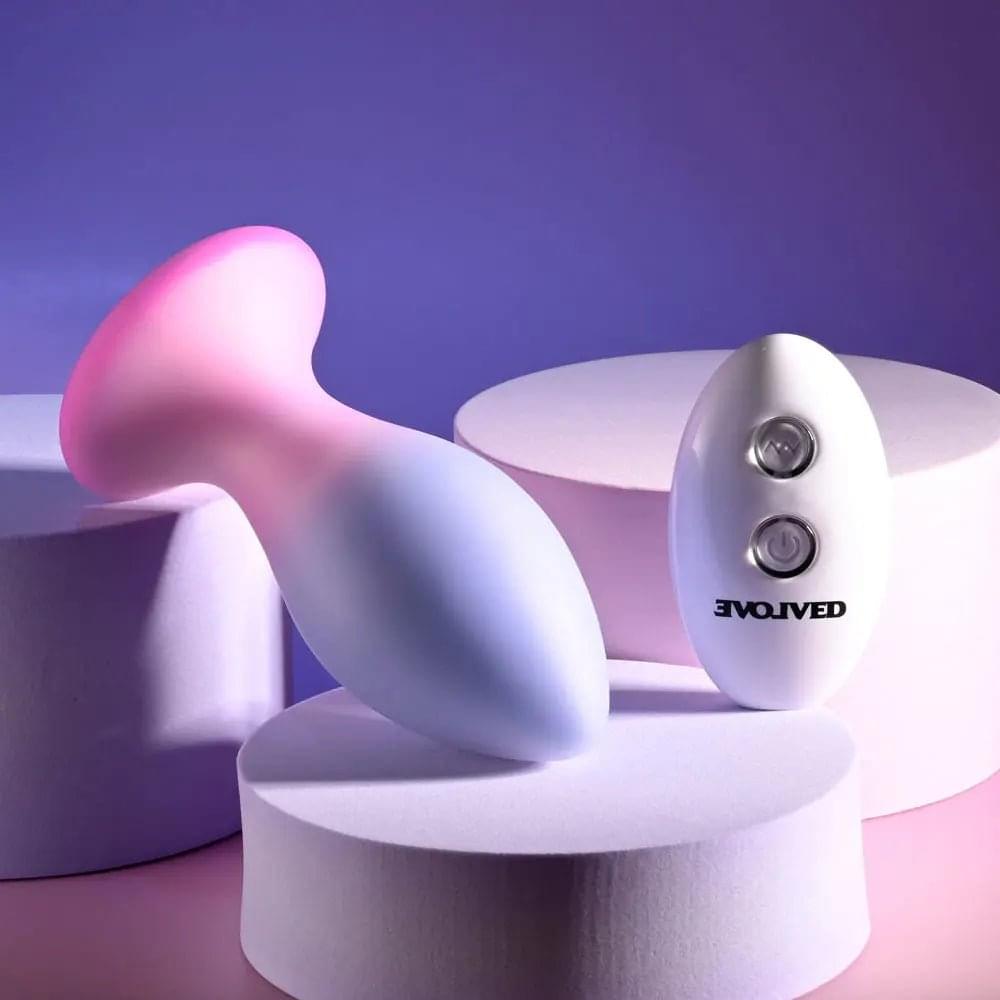 Evolved PARADISE PLUG - Pink/Purple 10.5 cm USB Rechargeable Vibrating Butt Plug with Wireless Remote Evolved Discreet Intimate Essentials.