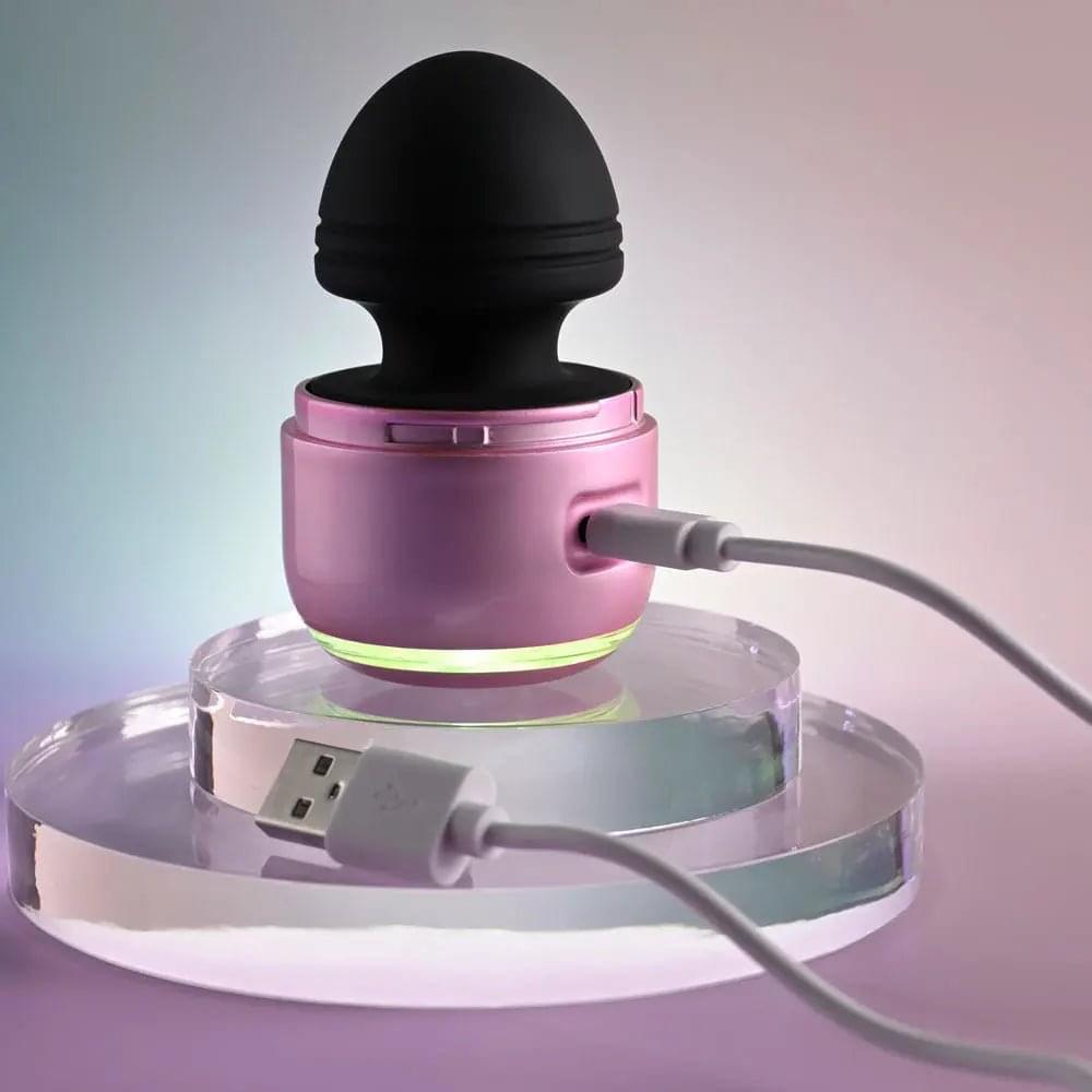 Evolved VACATION VIBES - VIBRATING - /Black 8.5 cm USB Rechargeable Vibrating Stimulator Evolved Discreet Intimate Essentials.