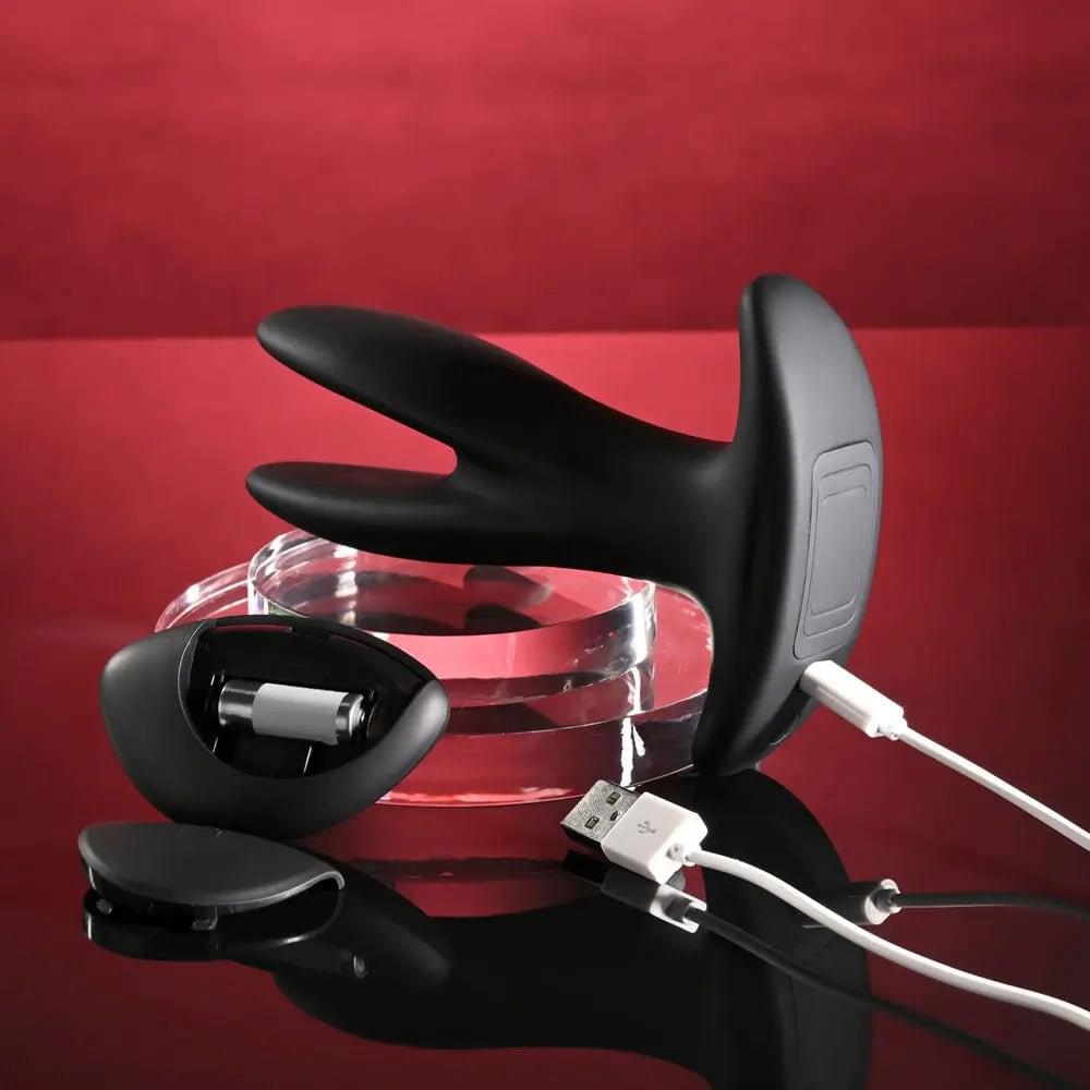 Gender X SPREAD THE LOVE -  USB Rechargeable Stretching Anal Plug with Wireless Remote Gender X Discreet Intimate Essentials.