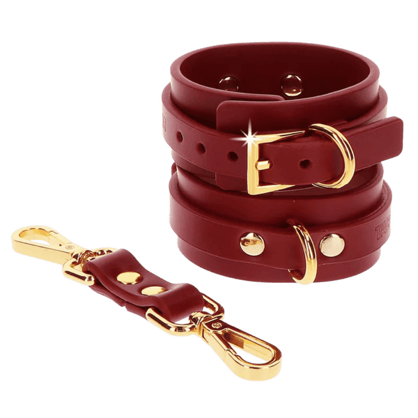 D-Ring Collar and Wrist Cuffs (Red)