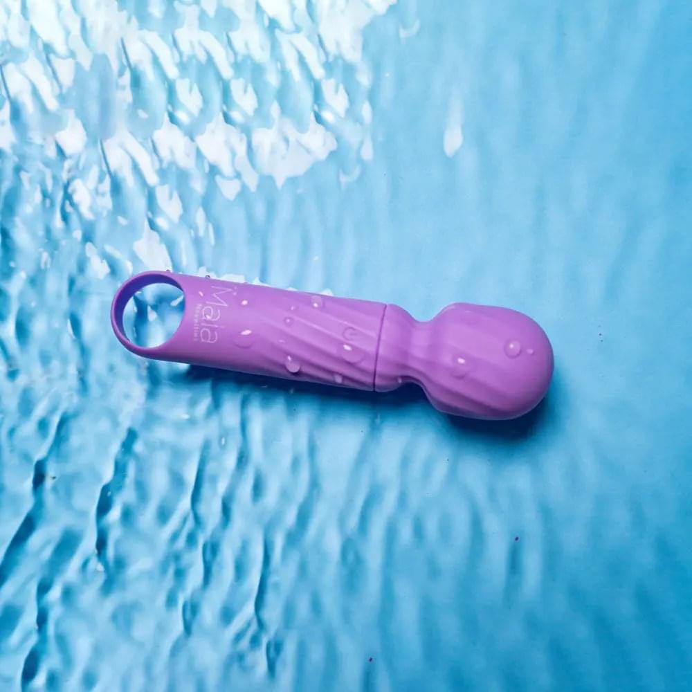 Maia DOLLY -  -  12.7 cm USB Rechargeable Massage Wand Maia Toys Discreet Intimate Essentials.