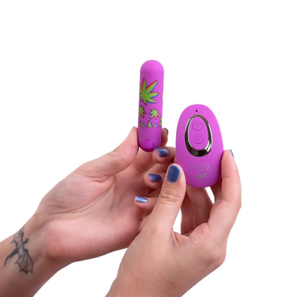 Maia JESSI 420 Remote -  7.6 cm USB Rechargeable Bullet with Wireless Remote Maia Toys Discreet Intimate Essentials.