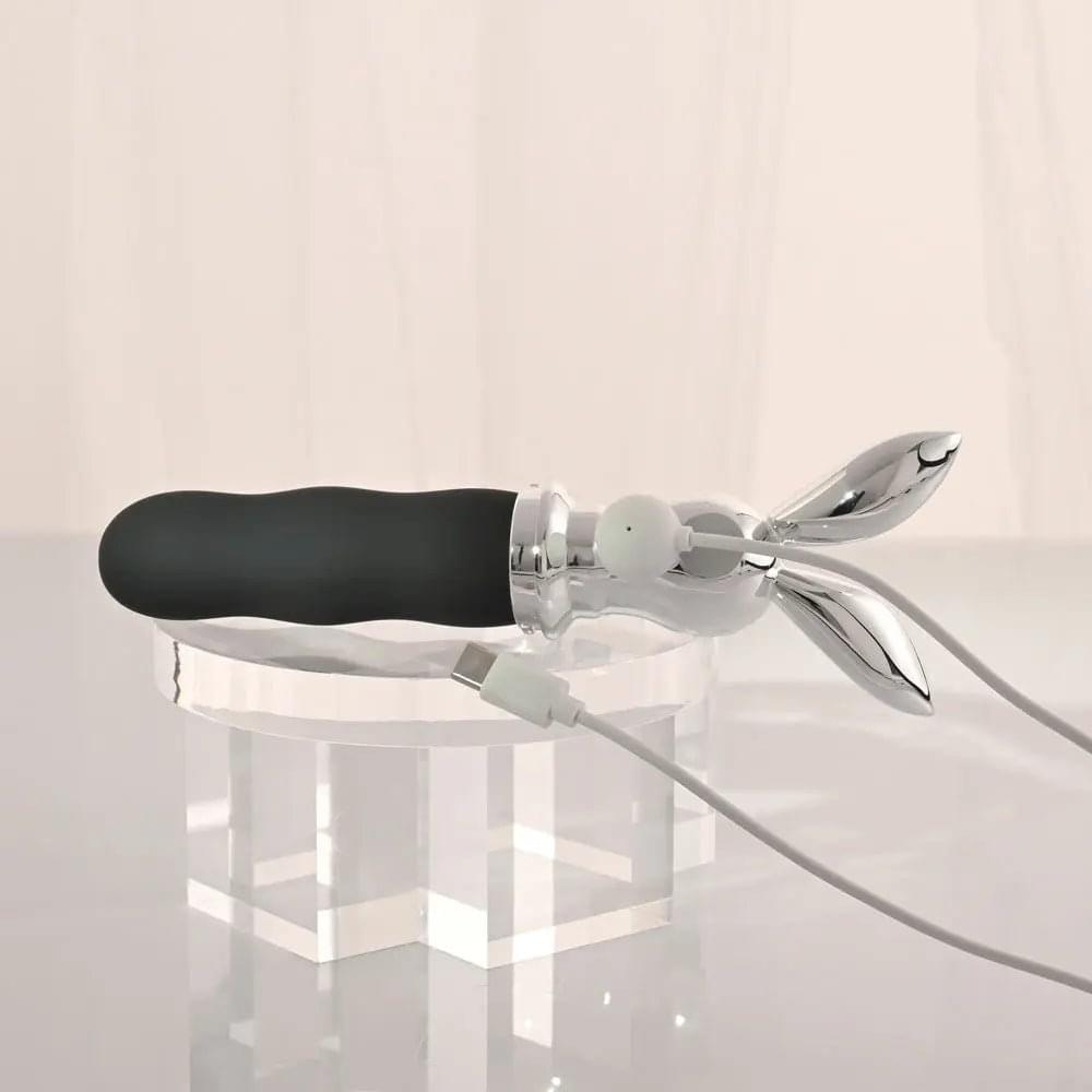 Playboy Pleasure BUNNY ON THE GO - /Chrome 18.6 cm USB-C Rechargeable Vibrator Playboy Pleasure Discreet Intimate Essentials.