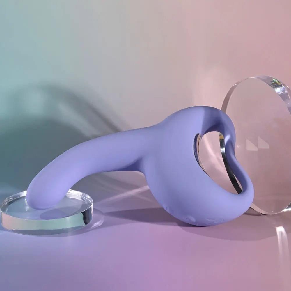Playboy Pleasure NICE TO MEET YOU -  19.5 cm USB Rechargeable Vibrator Playboy Pleasure Discreet Intimate Essentials.