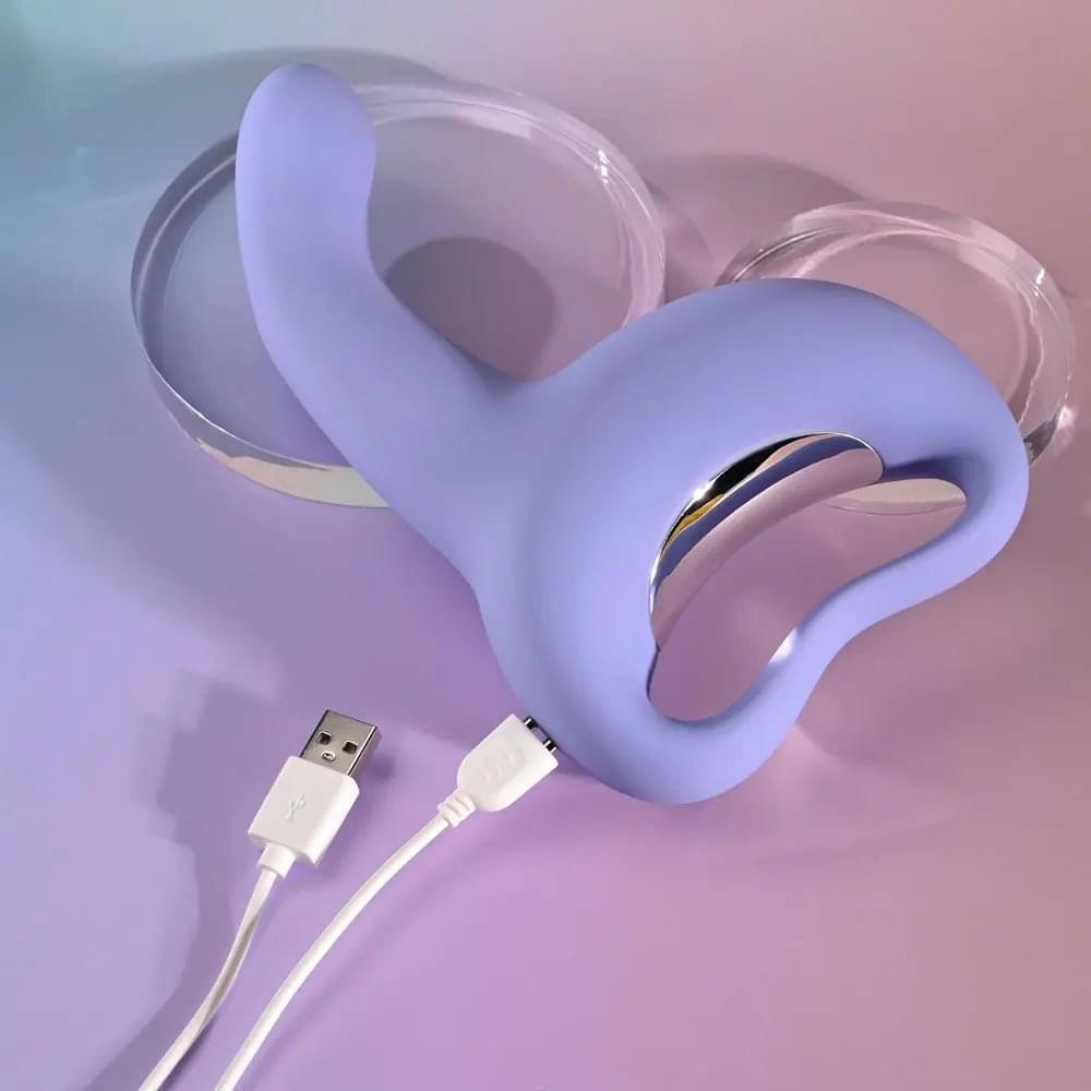 Playboy Pleasure NICE TO MEET YOU -  19.5 cm USB Rechargeable Vibrator Playboy Pleasure Discreet Intimate Essentials.