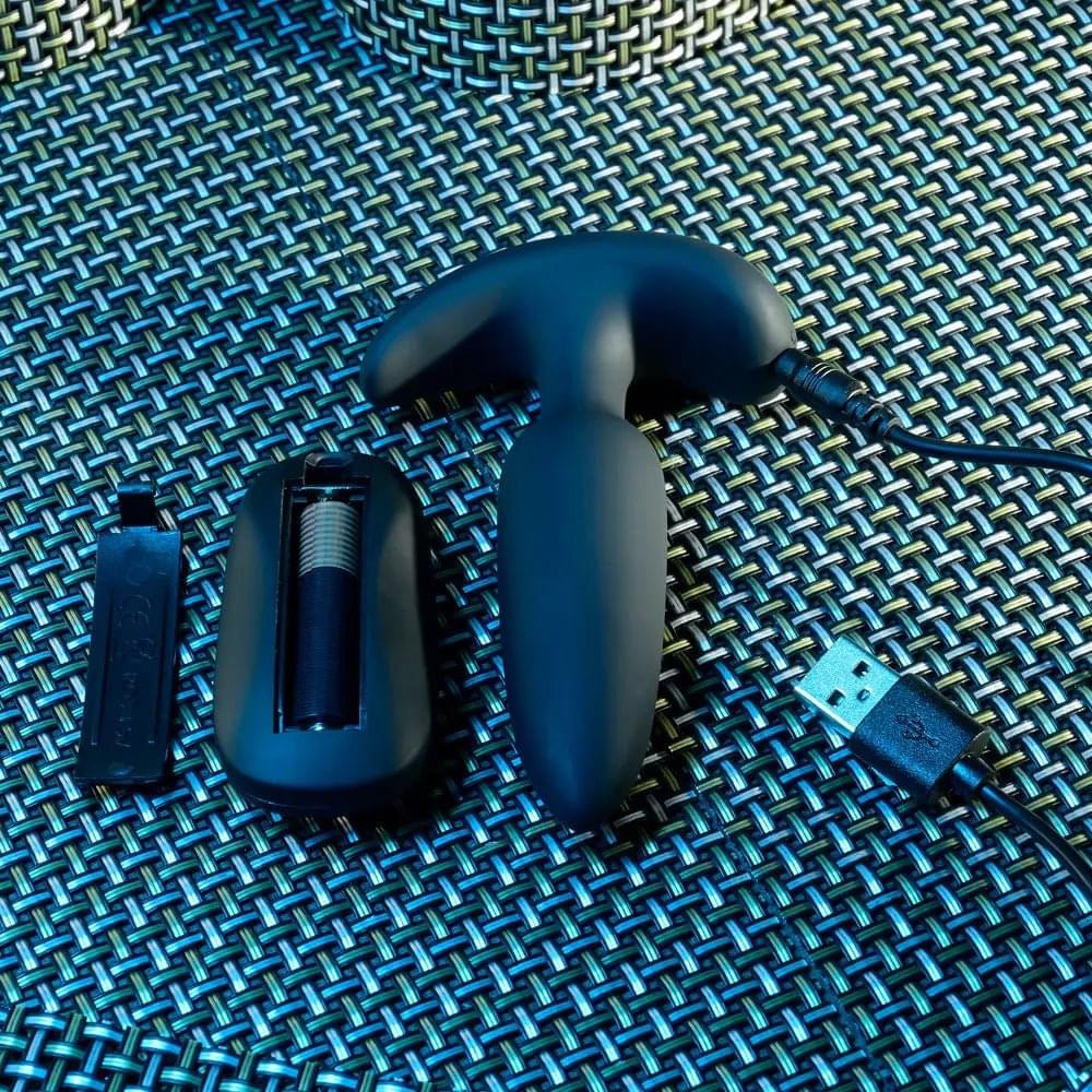 Selopa  BEAUTY -  11.3 cm USB Rechargeable Vibrating Butt Plug with Wireless Remote Selopa Discreet Intimate Essentials.