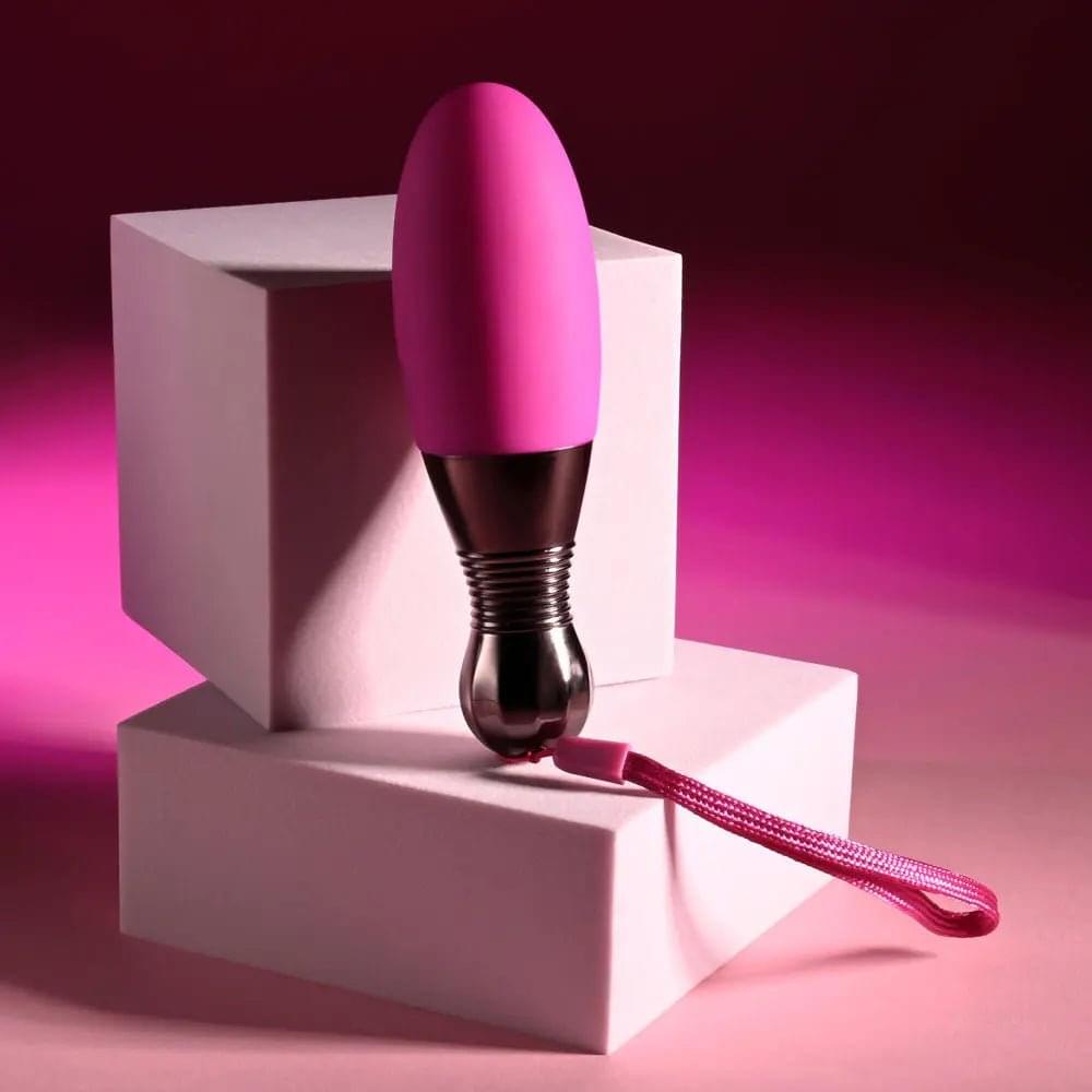 Selopa COMPANION -  11.9 cm USB Rechargeable Vibrating Egg Selopa Discreet Intimate Essentials.