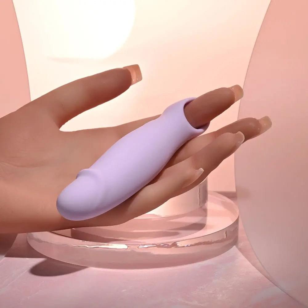 Selopa PETITE PECKER -  11.7 cm USB Rechargeable Mini Vibrator Selopa Discreet Intimate Essentials.
