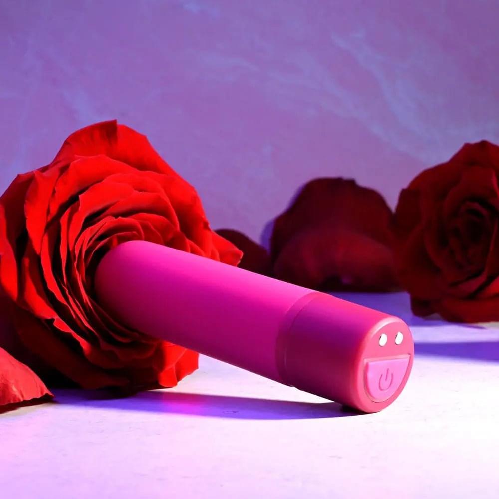 Selopa TINY TEMPTATION -  9.2 cm USB Rechargeable Bullet Selopa Discreet Intimate Essentials.