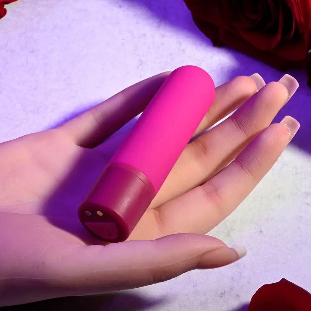 Selopa TINY TEMPTATION -  9.2 cm USB Rechargeable Bullet Selopa Discreet Intimate Essentials.